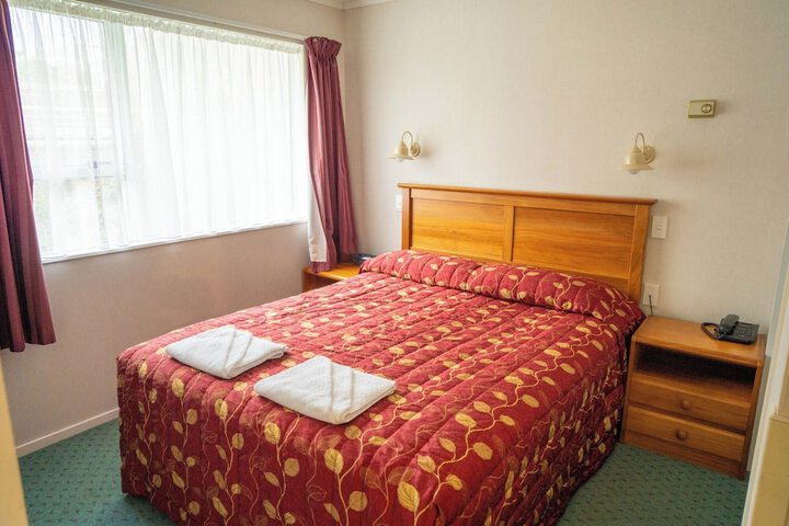 Room 6 of 36
