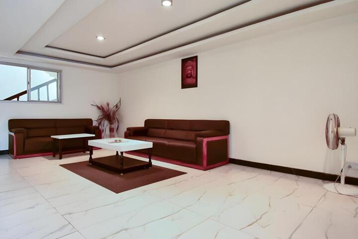 Hotel Aditya Palace