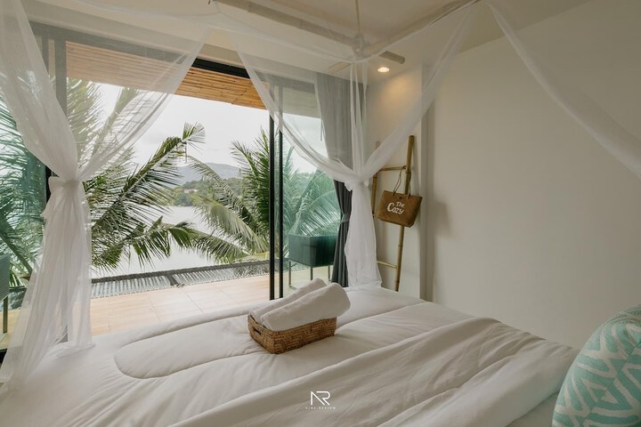 Room 19 of 75