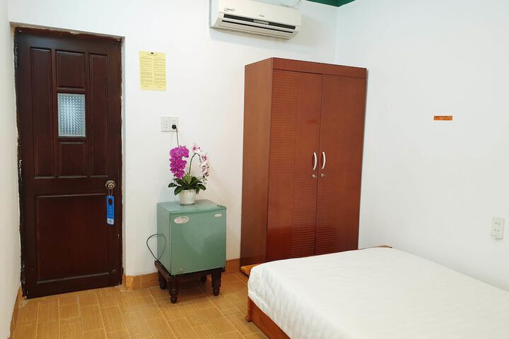 Room 14 of 39