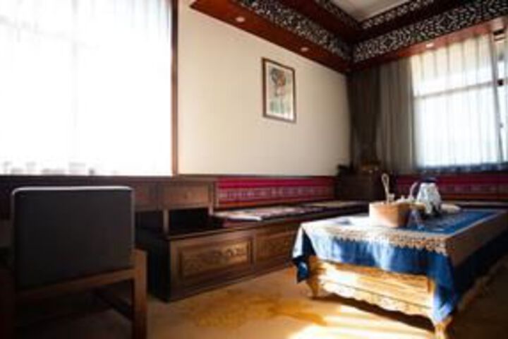 Room 9 of 23
