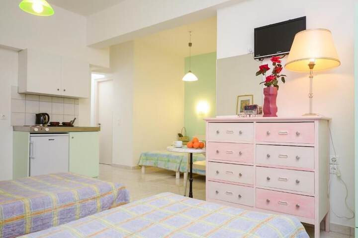 Room 4 of 39