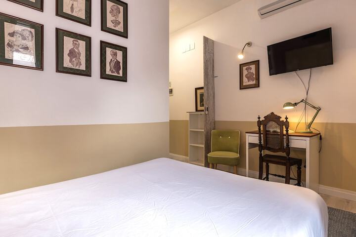 Room 45 of 97