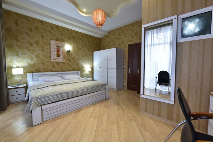 Room 12 of 57
