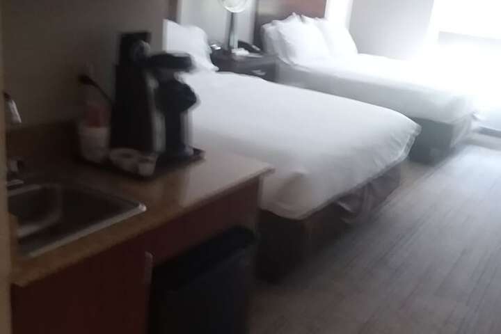 Room 3 of 59