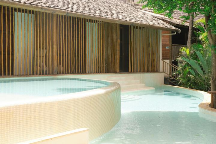 Pool 173 of 262