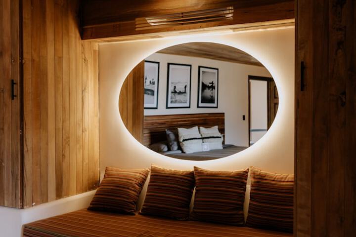 Room 27 of 62