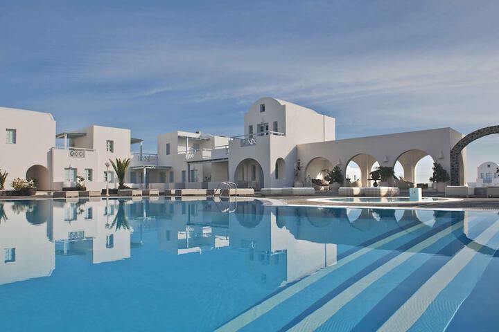 Pool Hotel