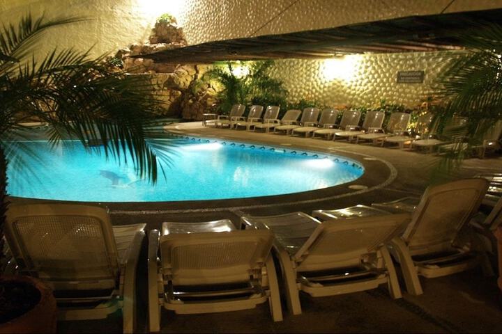Hotel with Pool