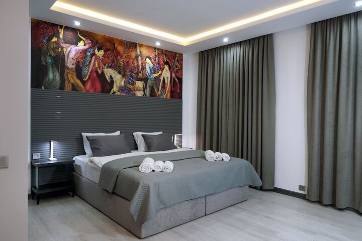 Room 3 of 19