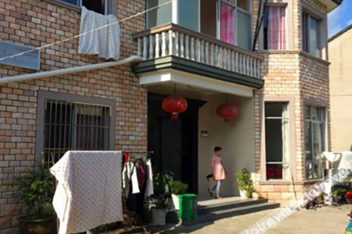 3 Brothers Yunxian Inn