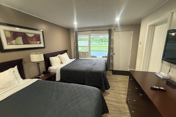 Room 13 of 27