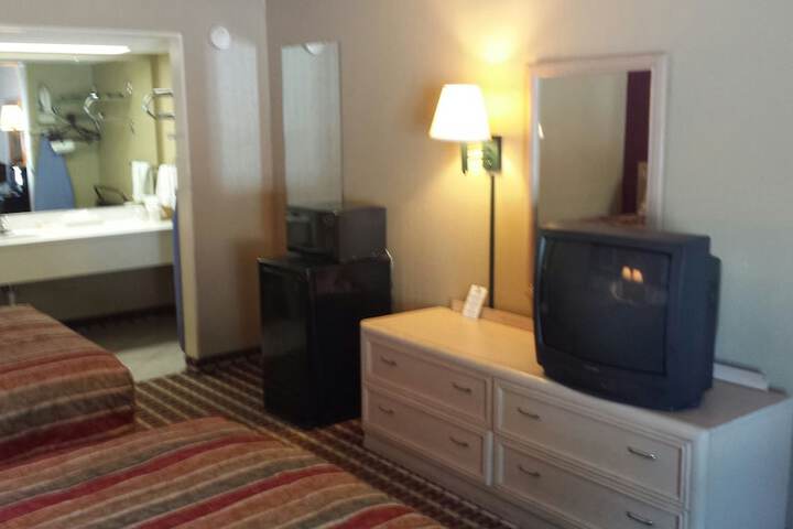 Room 15 of 26