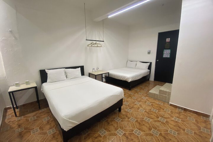 Room 5 of 22