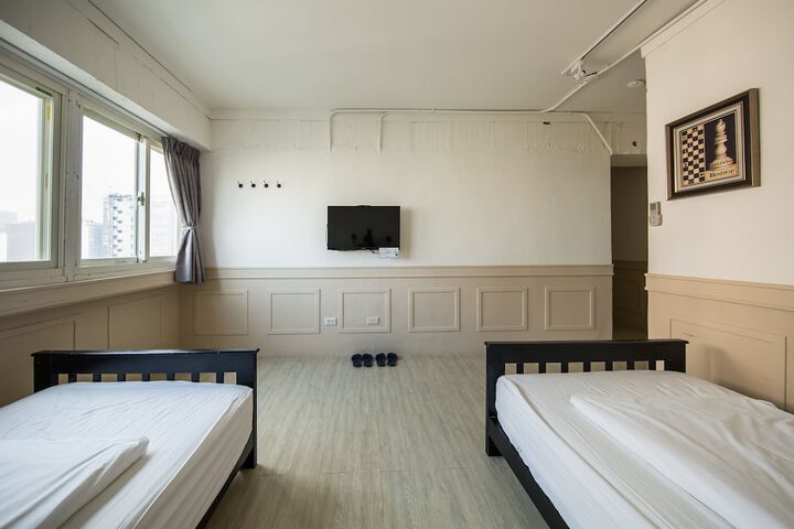 Room 7 of 101