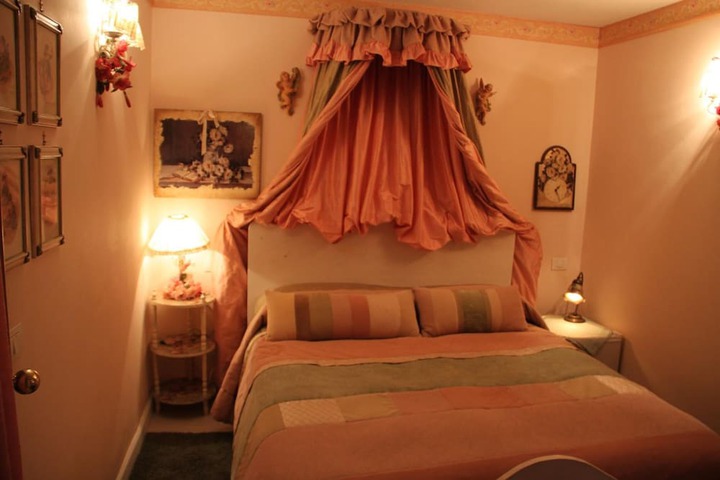 Room 13 of 29