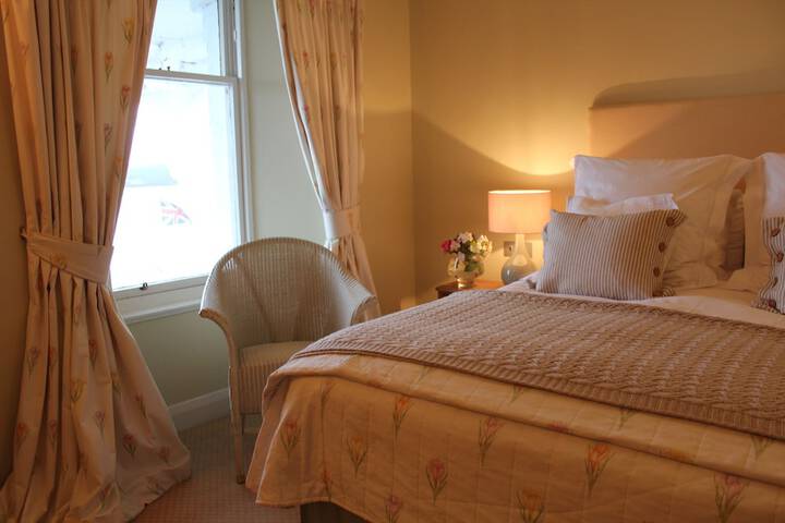 Room 6 of 64