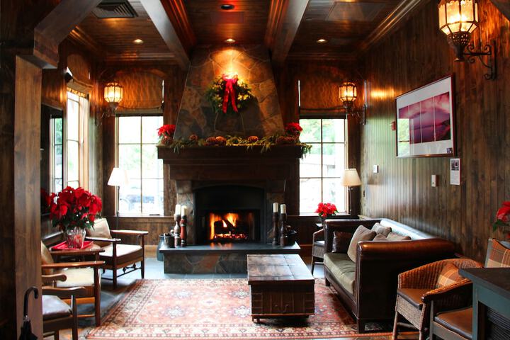 Hotel Interior 4 of 64