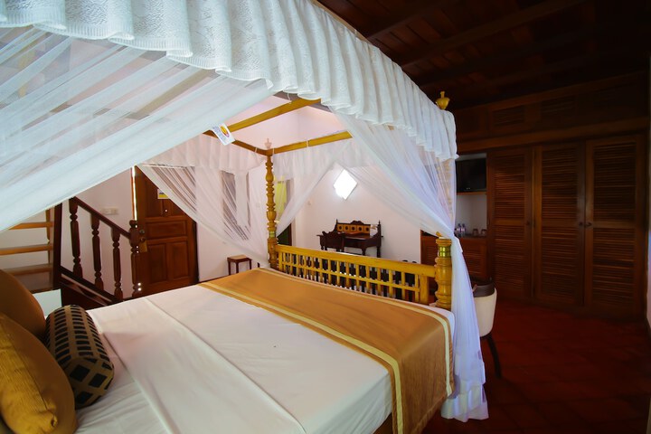 Room 2 of 50