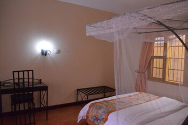Room 26 of 29