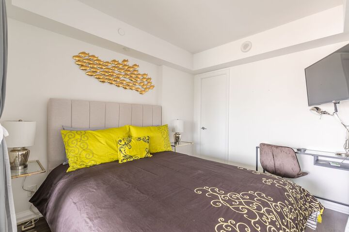 Room 15 of 65