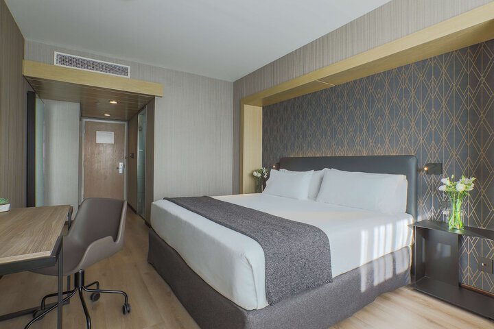 Room 5 of 35