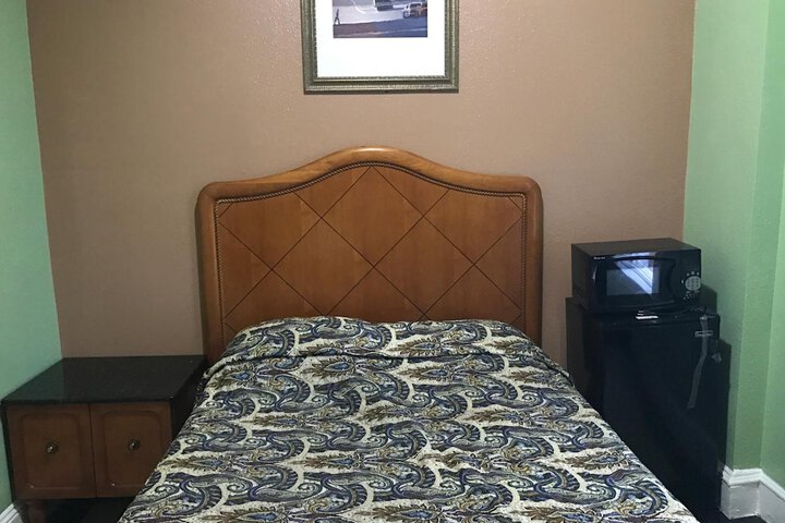 Room 22 of 53