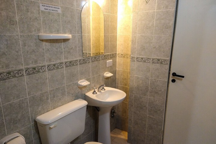 Room 57 of 77