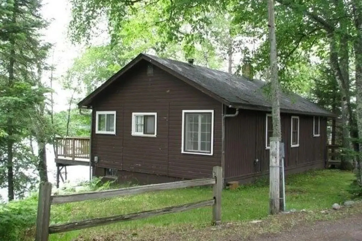 Photo of Birchwood Resort #4 - Hiller Vacation S 3 Bedroom Cottage