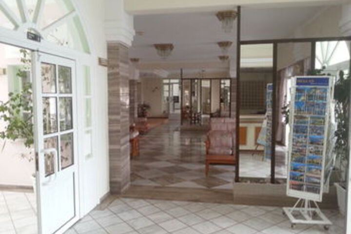 Hotel 18 of 27