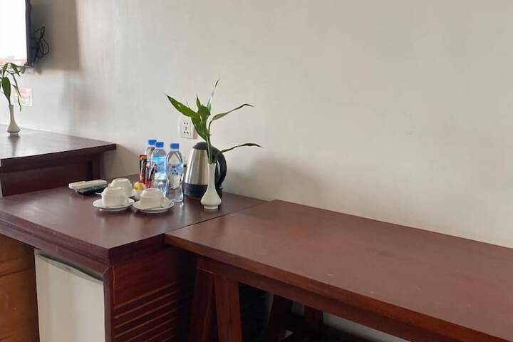 Room 7 of 32