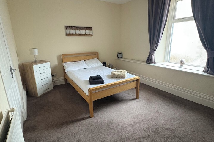 Room 12 of 23