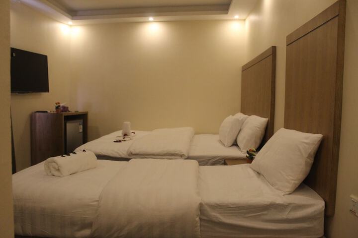 Room 12 of 35