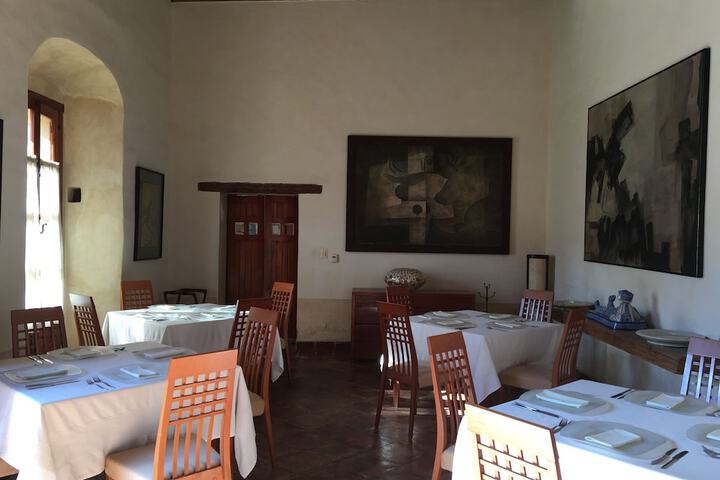 Dining 86 of 123