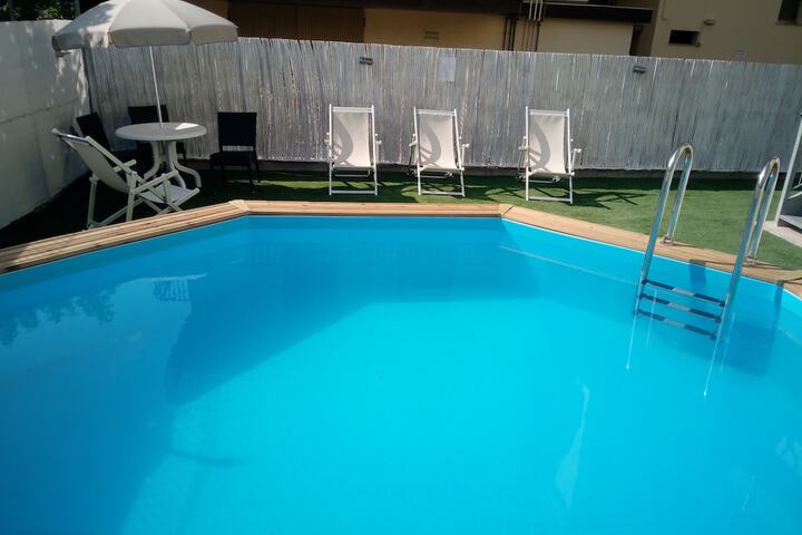 Hotel with Pool