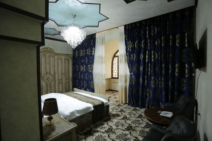 Room 19 of 61