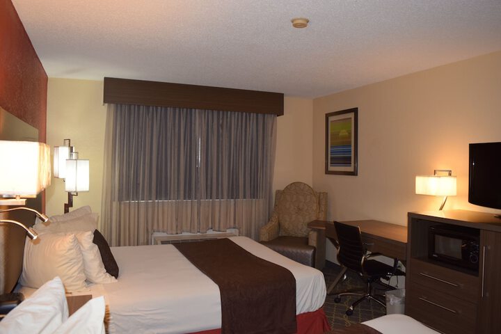 Room 7 of 23