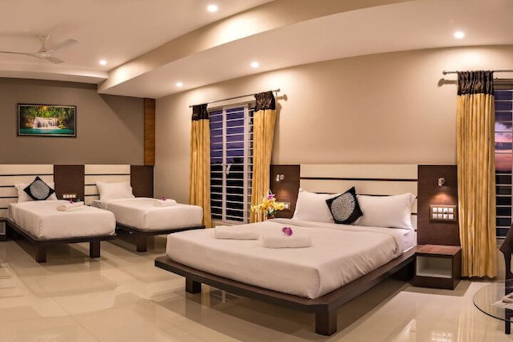 Room 2 of 19