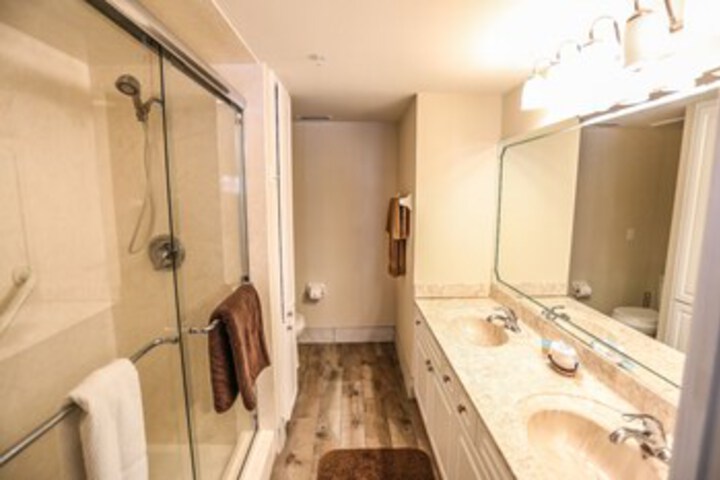 Room 7 of 24