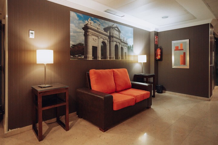 Guest Lobby