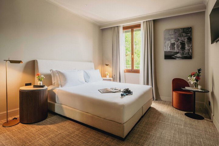 Room 42 of 67