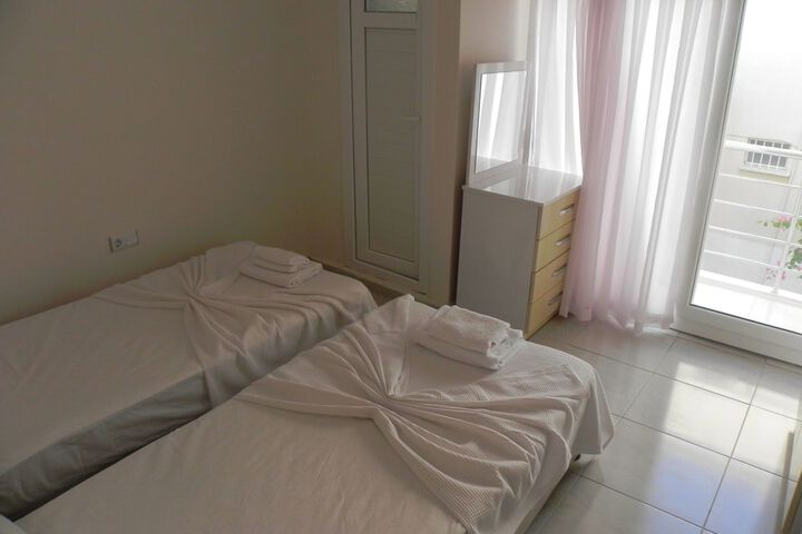 Room 5 of 34