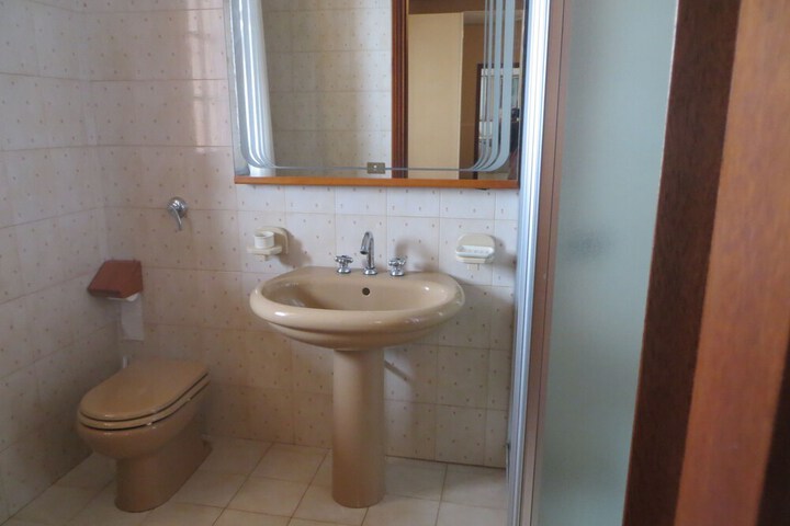 Room 16 of 16