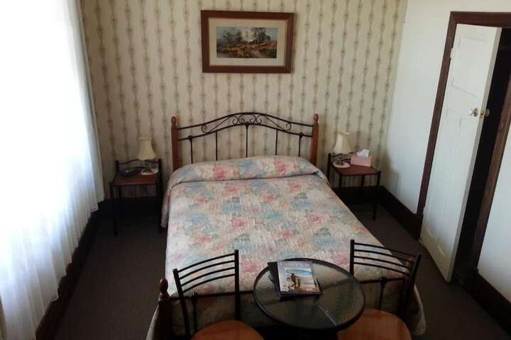 Room 20 of 42