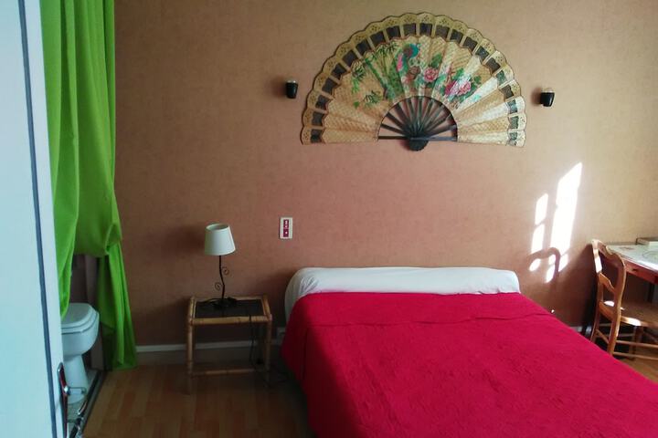 Room 4 of 19