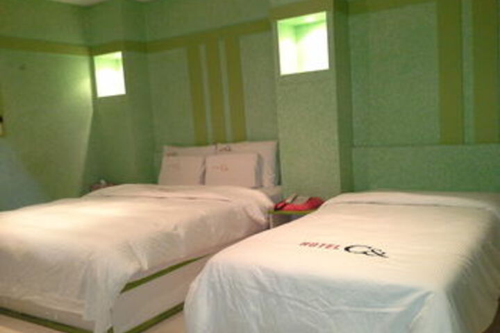 Room 41 of 68