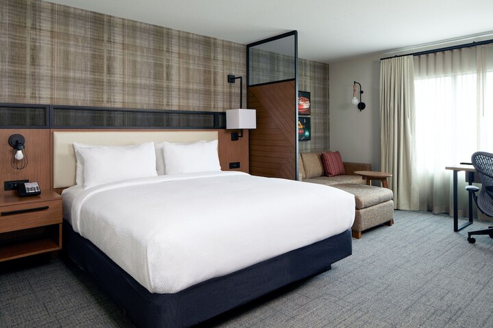 Room 21 of 86
