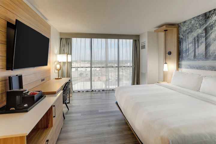 Room 13 of 60