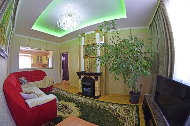 Room 53 of 68