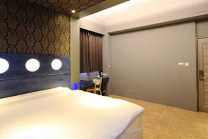 Hotel Suite Photo